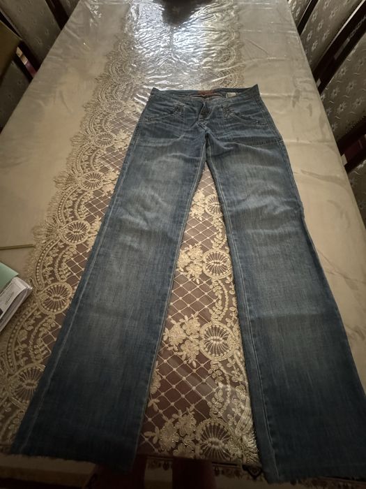 Джинсы женское