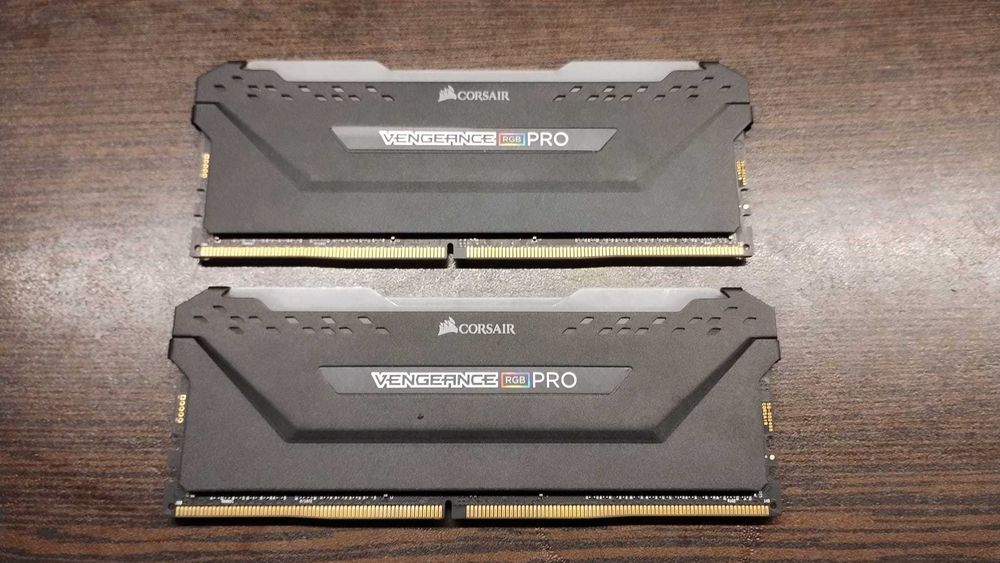 Memorii RAM DDR4 corsaire vengeance rgb pro 32Gb