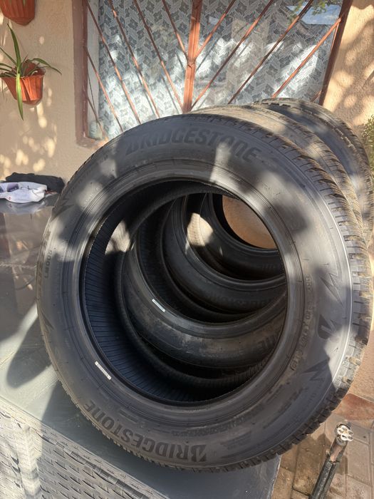 Anvelope Bridgeston M+S de iarna 205/60R16
