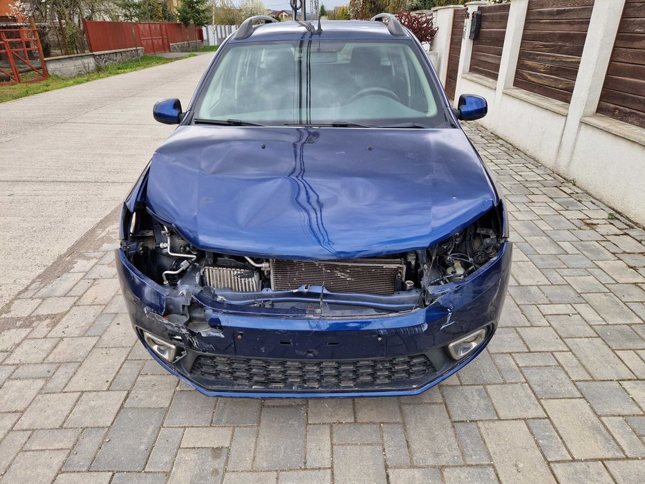 Dacia Logan MCV, avariat