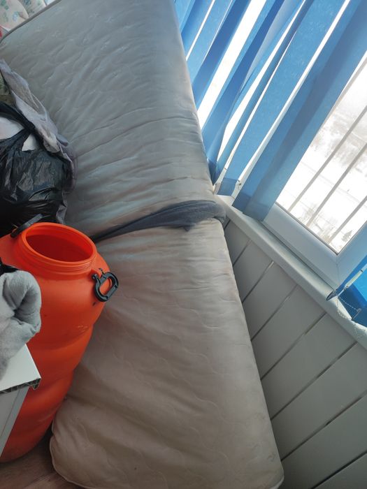 Отдам матрас даром