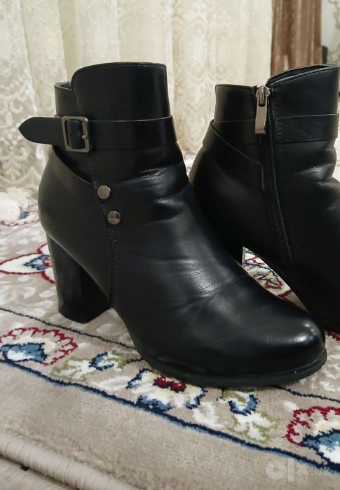 Ayollar uchun elegant qora botinka