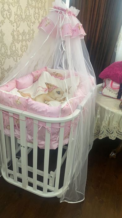 Кроватка детская .