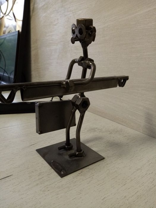 Figurina Lucrata manual