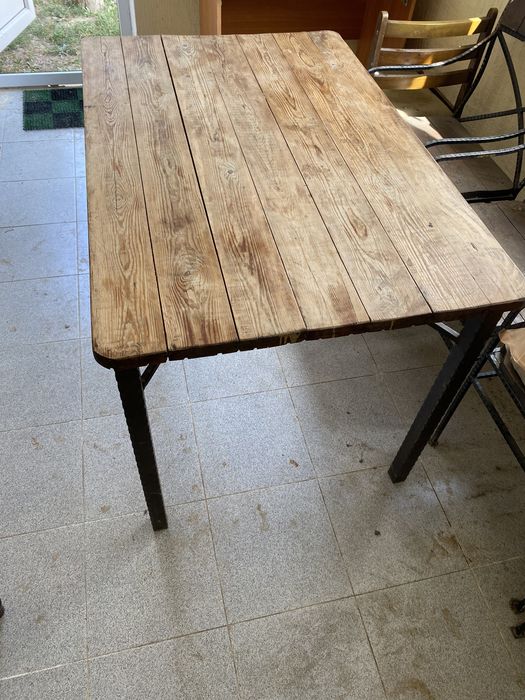 Кованный стол со стульями