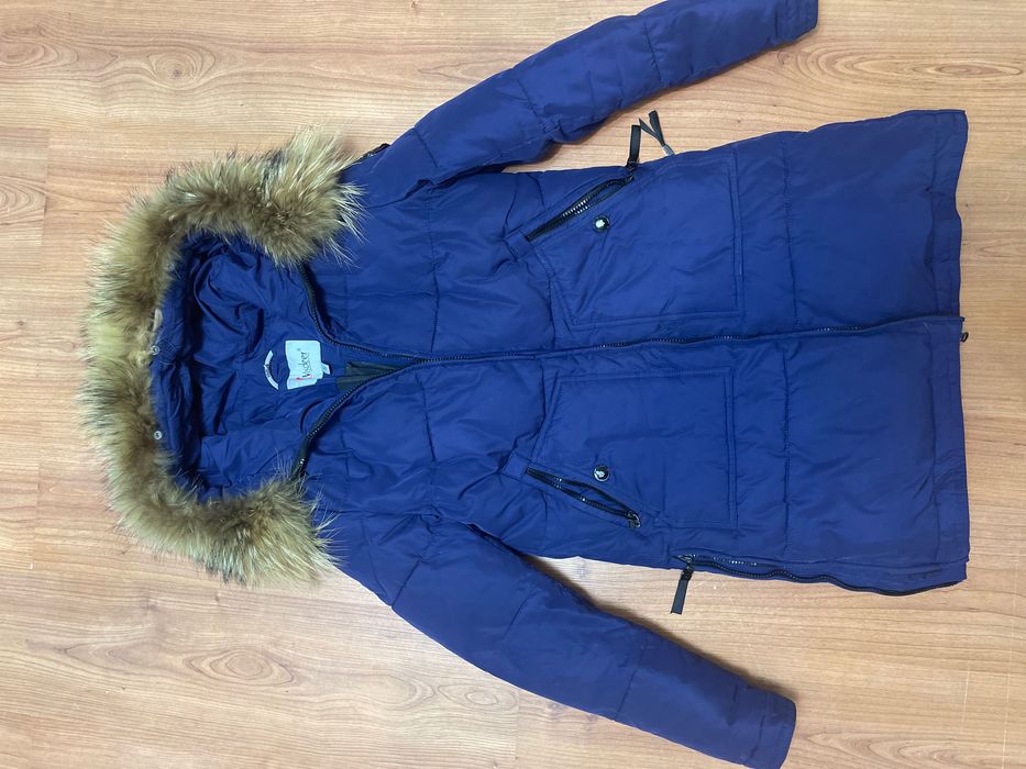 Зимняя куртка, пуховик