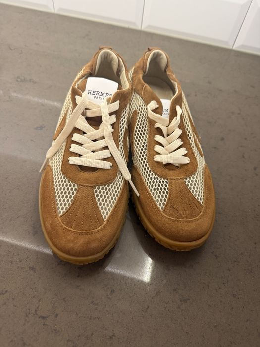 Нови маратонки Hermes