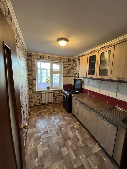 Продам 2-х ком кв срочно.