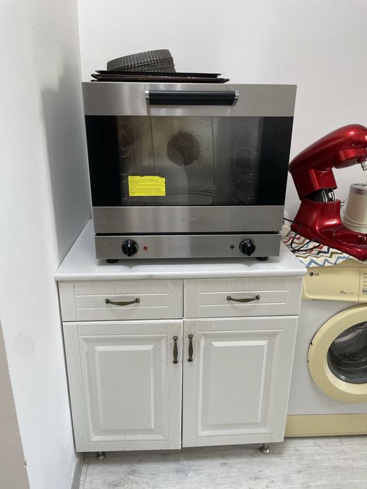 Продам печь Смег  для кондитеров