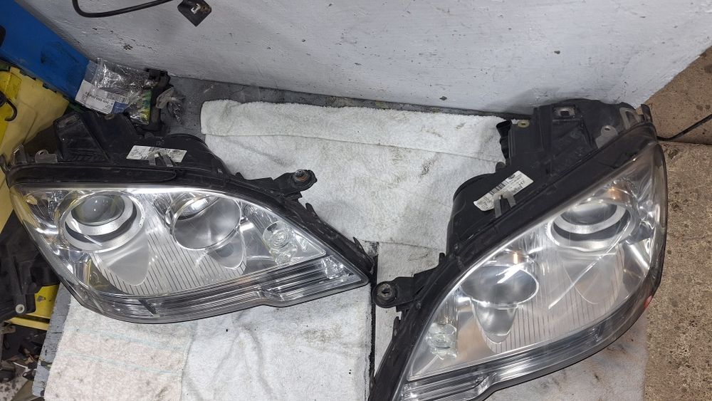 Фарове за Мерцедес МЛ фейс. Фарове за Mercedes ML w164 Facelift