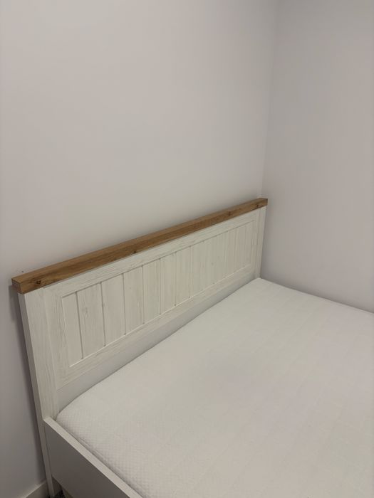 Pat nou ikea cu saltea noua