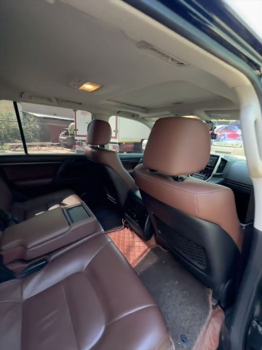 Other Land Cruiser 2020 — 4