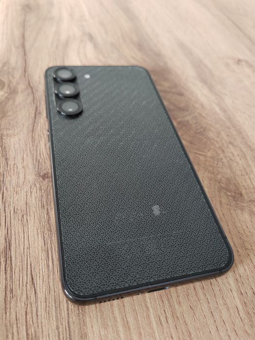 Продам Samsung s23 256gb