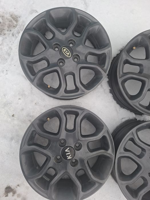 Продам диски р15 киа. хундай. Оригенал