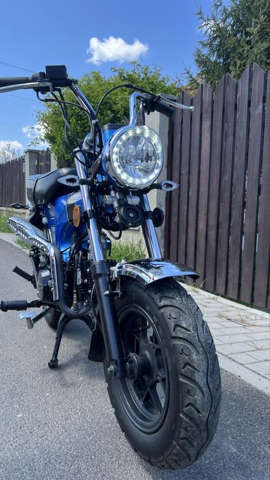 Skyteam st125//Honda Dax,Monkey