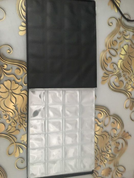 албум за колекционерски монети