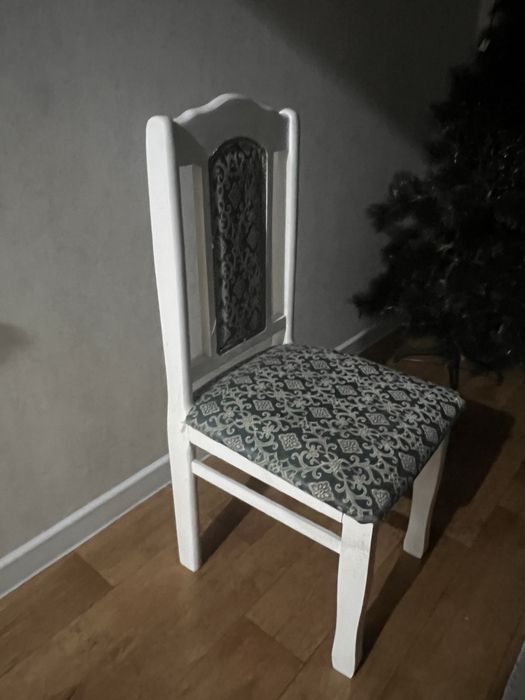 Продам 3 стула в зорошем состоянии