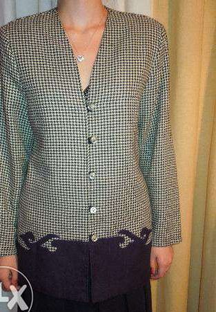 Taior pepit vernil cu bleu - marin, brodat, model deosebit.