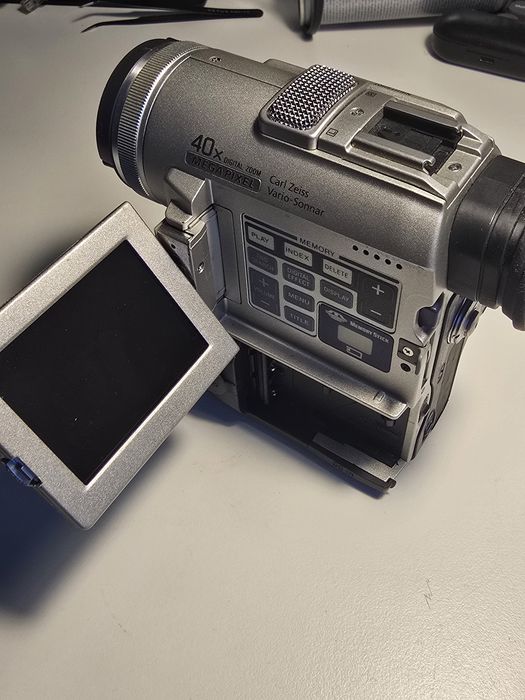 Camera Sony MiniDv DCR-PC100E