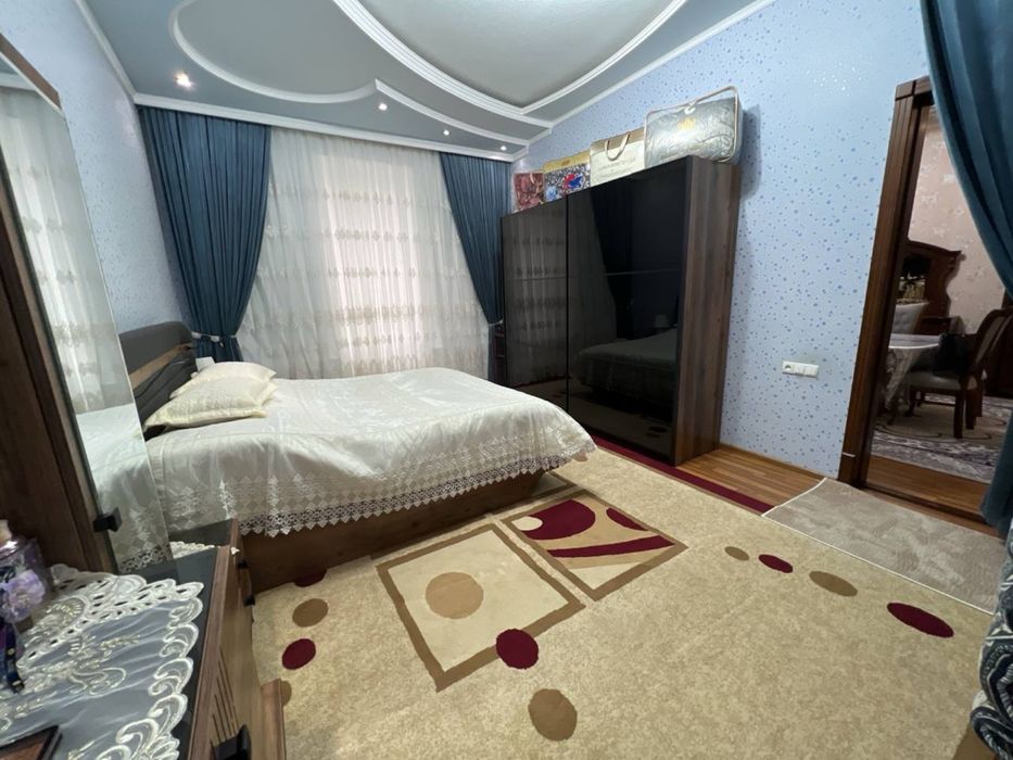 Кибрай марказида уй сотилади