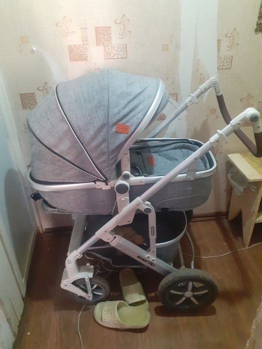 Продам детскую коляску