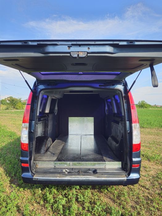 Mercedes  Vito  Funerară