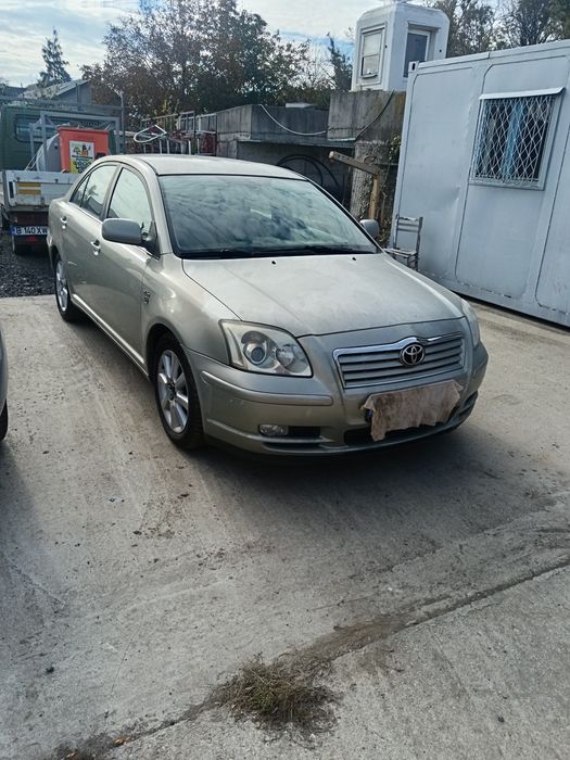 Toyota Avensis an 2003