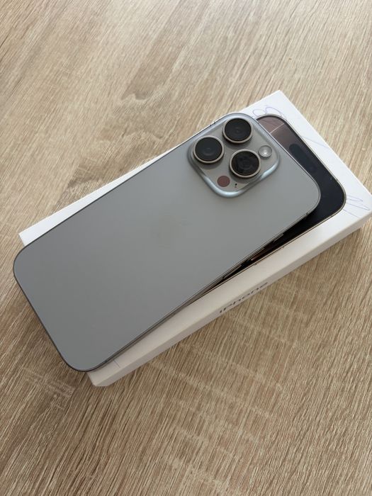 Iphone 16 pro titanium