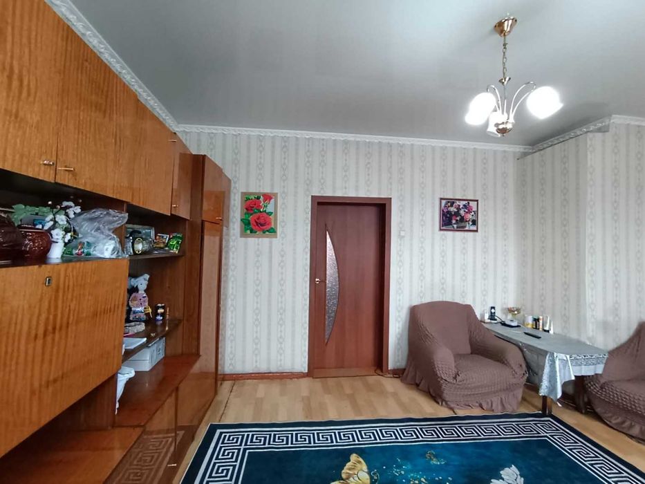 Продаю 4 комнатный дом в Пришахтинске.