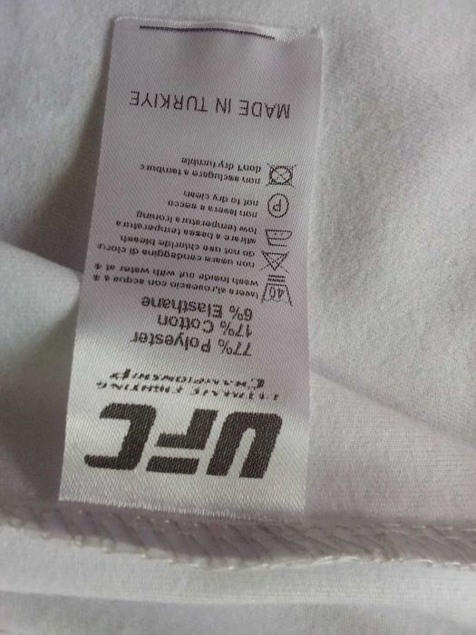 Нов комплект анцунг UFC Venum