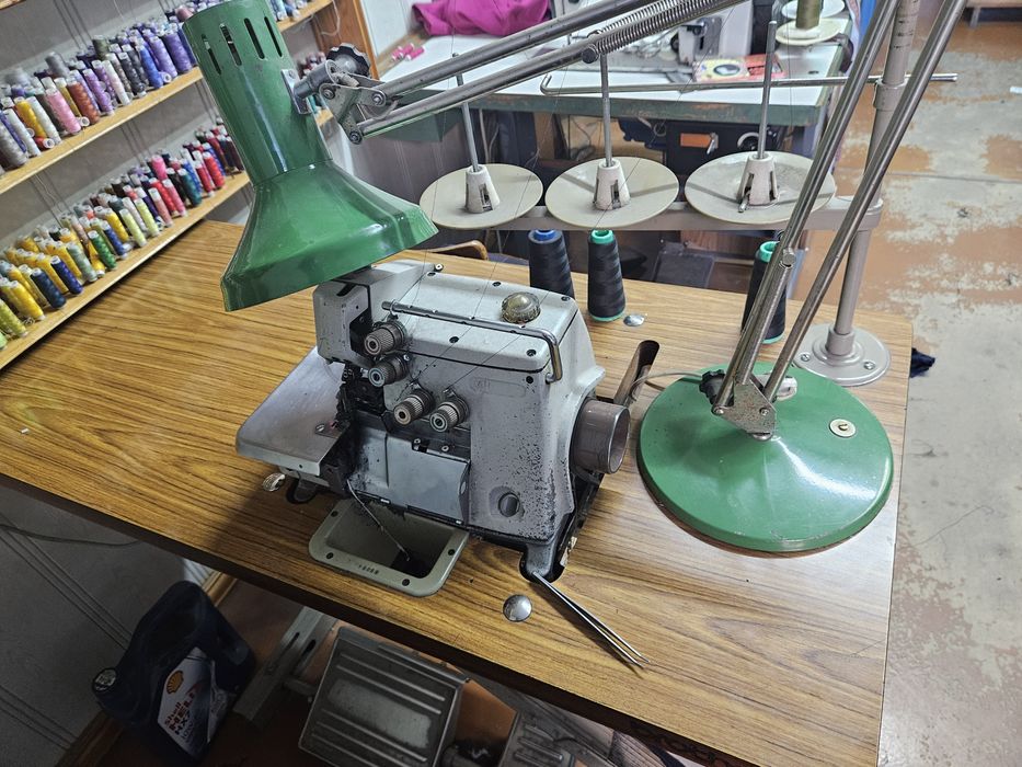 Продам швейный оверлог
