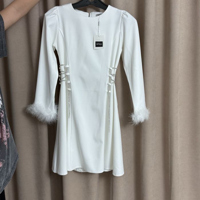 Продам новое платье