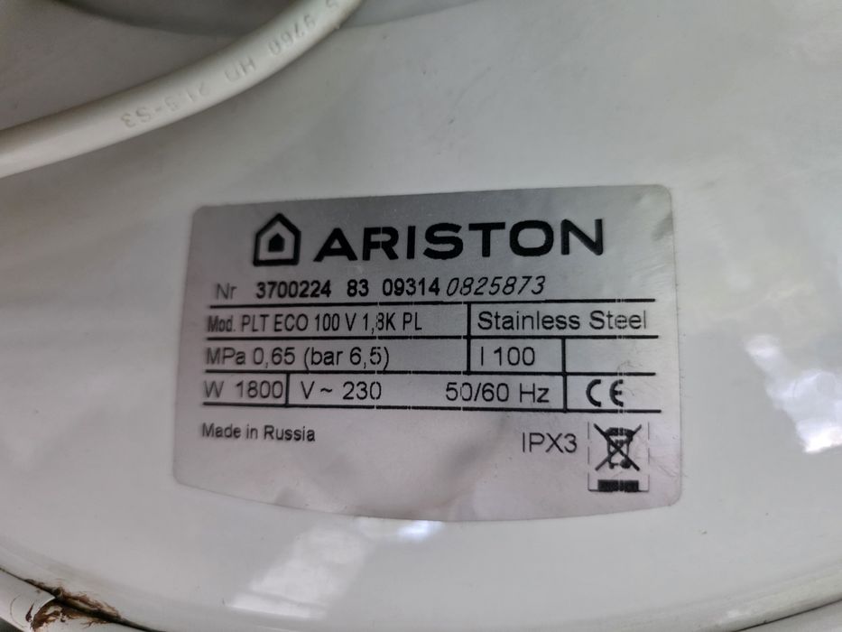 Водонагреватель Ariston 100л