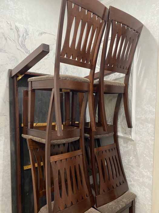 Продам стол со стульями Малайзия