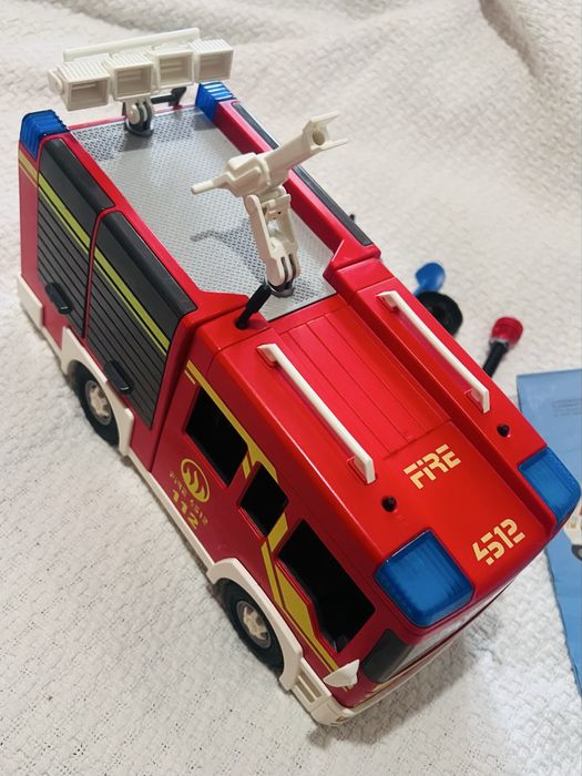 Комплект пожарникарски камион Playmobil