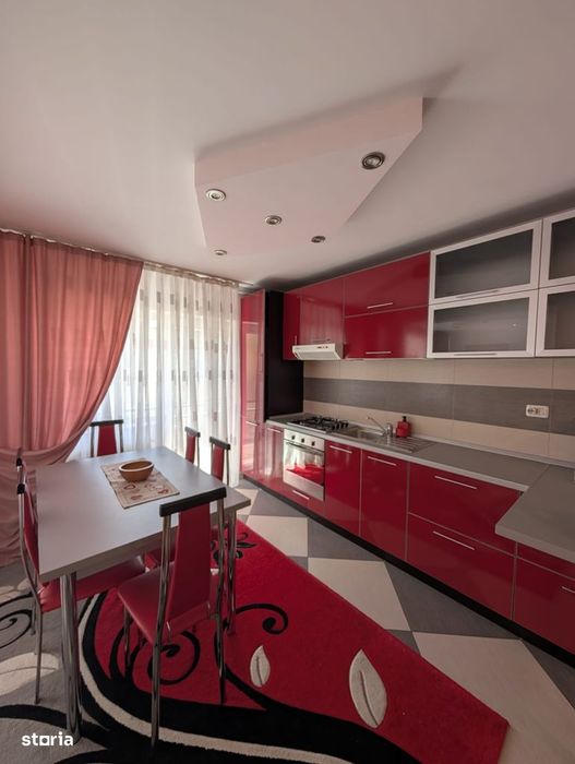 Apartament 2 camere,zona Eroilor ,parcare — fotografia 1