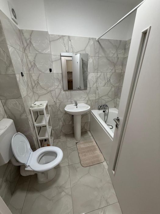 De inchiriat garsoniera