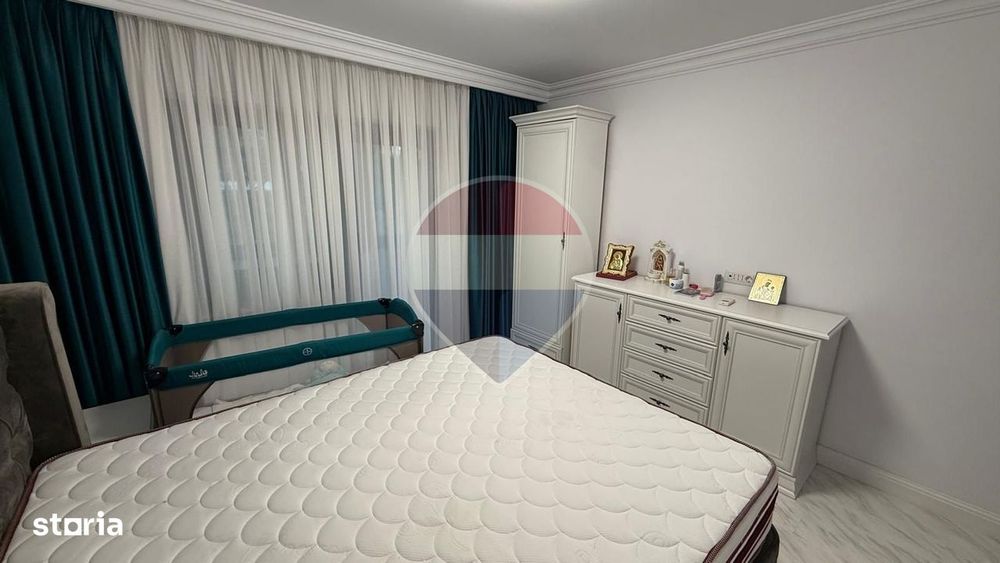 Apartament 4 camere de închiriat zonă centrală