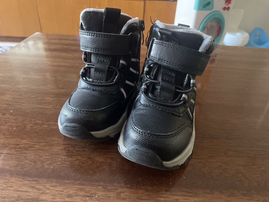 Детски боти 23 номер / запазени /