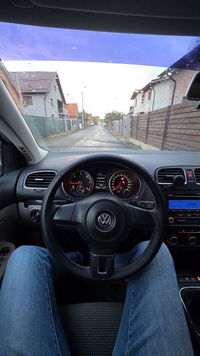 VOLKSWAGEN Golf 2011 — imagine 5