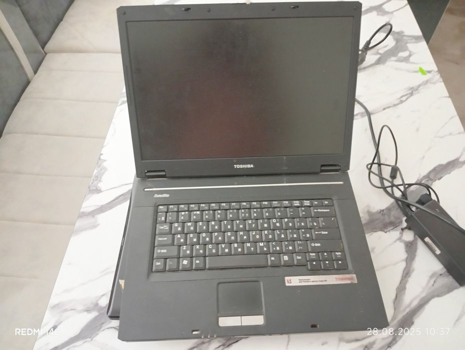 Ноутбук сотилади срочна 450 мингдан