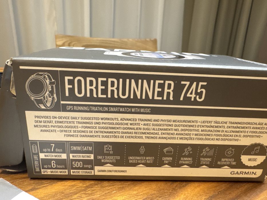 Garmin Forerunner 745