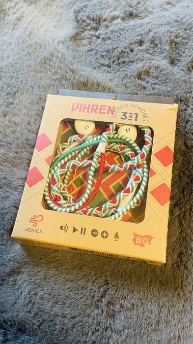 Продавам слушалки 3,5мм