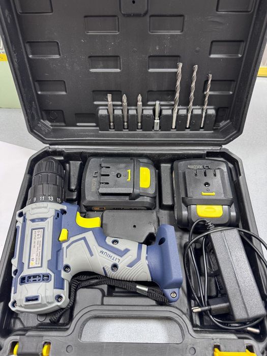 Шуруповерт EWImax EM-12v