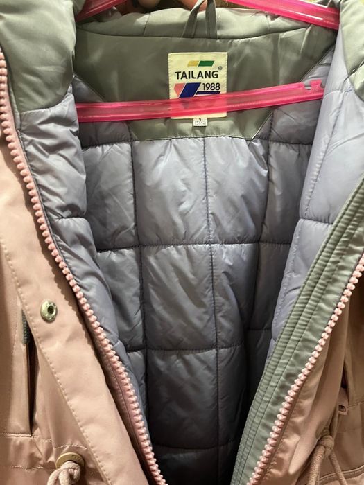 Продам парку для девочки