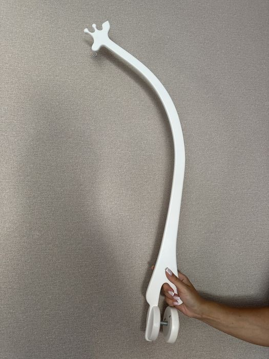 Продам деревянный кронштейн в форме жирафа