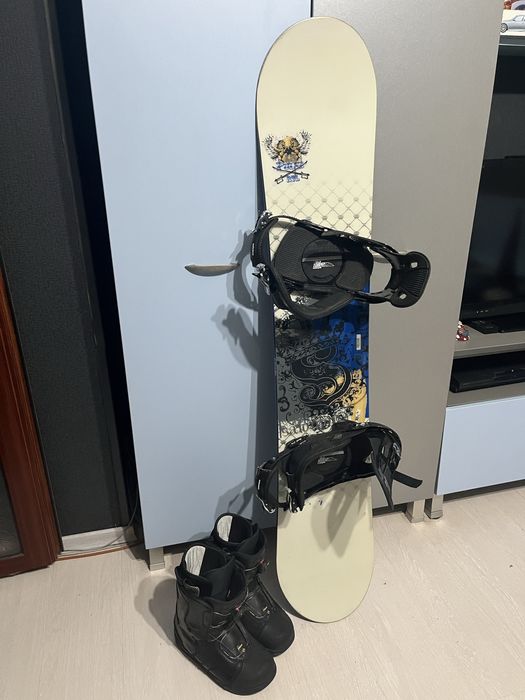 Сноуборд Salomon 145см с автомати и обувки head