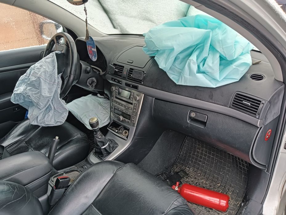 Toyota Avensis pt dezmembrat