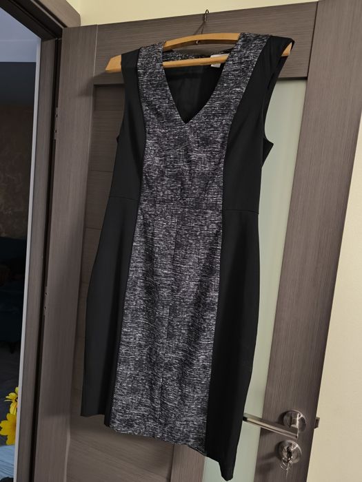 Rochie gri - negru fără mâneci