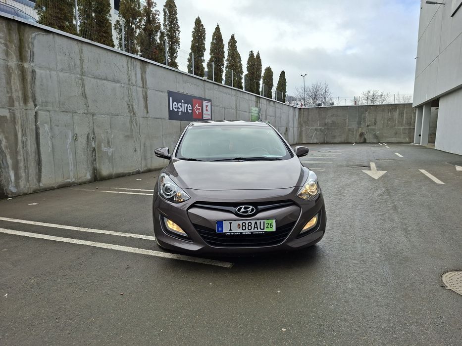 Vand Hyundai Y30